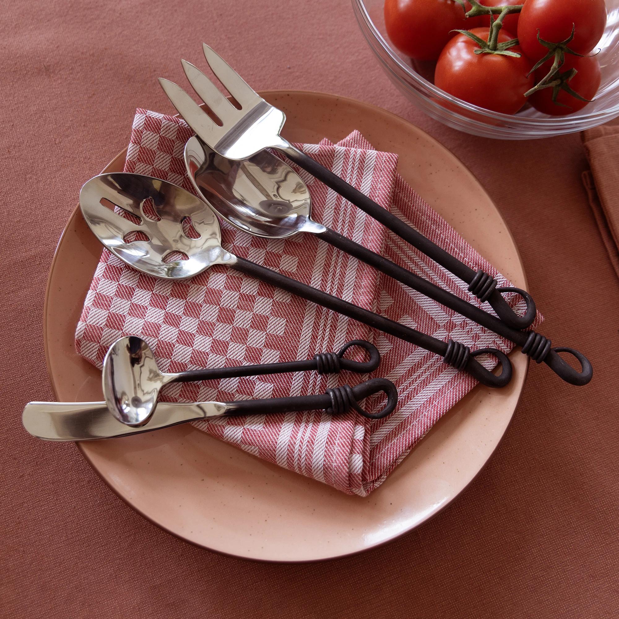 Twist N Shout Serving utensils